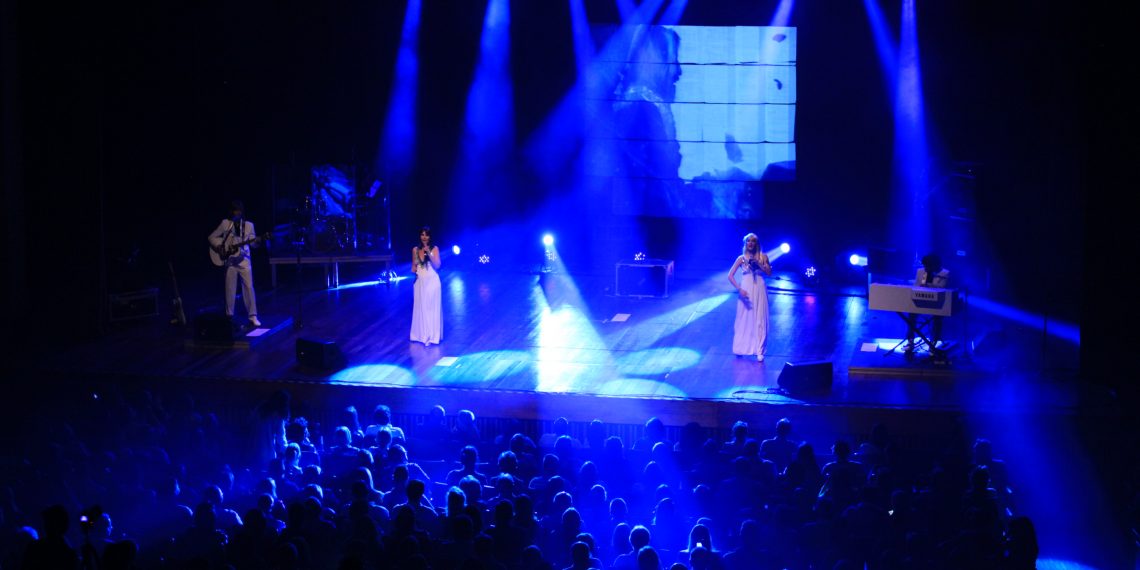 Sucessos do grupo ABBA serão relembrados em show inédito no Teatro Riachuelo Natal