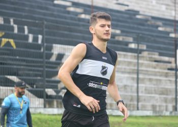 Hugo não é mais jogador do ABC