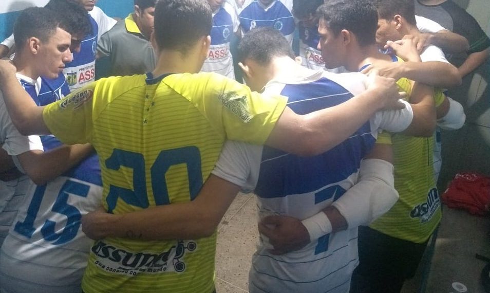João Câmara sai na frente na decisão do futsal