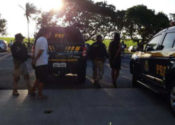 Dois homens são presos com droga na BR 101 neste feriadão