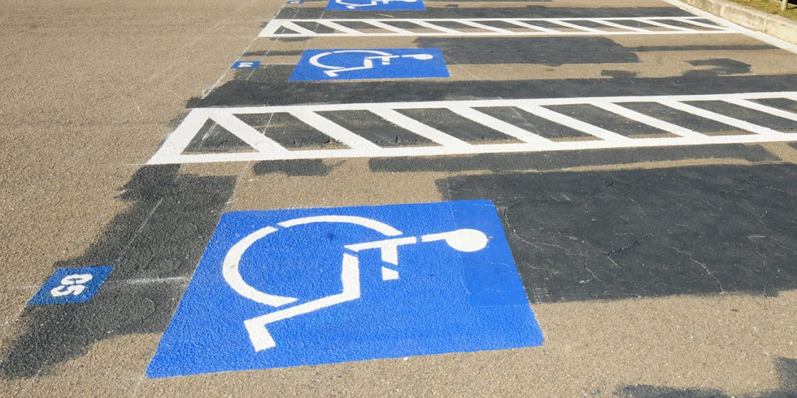 Liminar possibilita cobrança a idosos e portadores de deficiência por estacionamentos em Natal