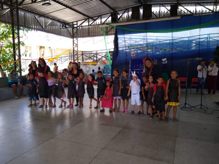 Escola Municipal Djalma Maranhão comemora a 37° Feira do Livro com o tema “A leitura – caminho de descobertas”.