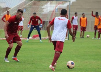 Nada de folga! América realiza treinamento técnico-tático na Arena América