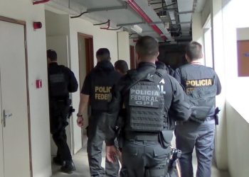 PF cumpre mandados em três Estados contra quadrilha que usava ônibus de turismo para traficar drogas