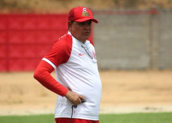 Waguinho Dias lamenta ausência da torcida no jogo de estreia do Estadual e garante equipe pronta