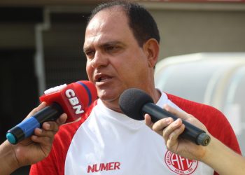 América: Waguinho Dias comenta vitória sobre o Santa Cruz