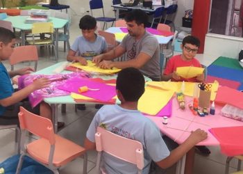 Crianças da Casa Durval Paiva farão revoada de pipas em Pirangi