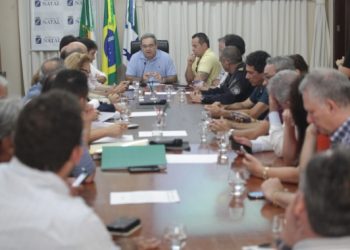 Reunião com prefeito de Natal, secretários e segmento turístico discute propostas para Ponta Negra