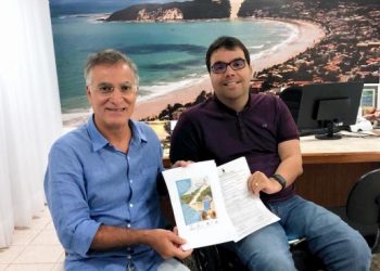 Prefeitura de Natal renova parceria e Programa Praia Inclusiva chega à praia da Redinha