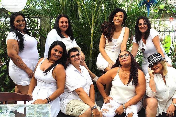 A Roda de Samba das Moças é atração confirmada na programação do bloco Só Tem Artista de 2020!