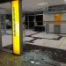 No interior do estado, quadrilha explode banco, atira contra policiais e foge