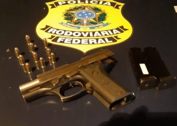 Dois homens são presos na BR 101 após fugirem da fiscalização