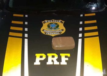 Dois homens são presos com crack na BR 101