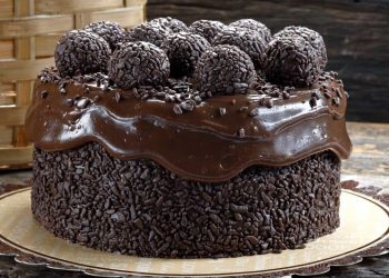 Como fazer um delicioso e prático Brigadeirão?