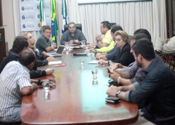 Natal entra em estado de emergência por causa das chuvas e prefeito anuncia série de medidas