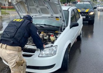 Veículo roubado é recuperado pela PRF na BR 101 em Natal/RN