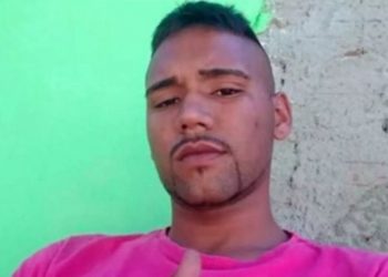 Homem é assassinado a tiros enquanto consertava moto em Mossoró