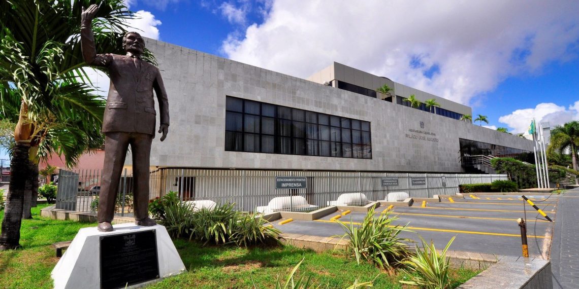 Assembleia anuncia medidas em relação ao coronavírus e suspensão de atividades com público