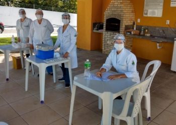 Mais de 3 mil idosos são vacinados contra a influenza em condomínios de Natal