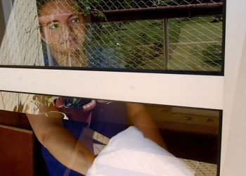 Suspensão de contrato ou redução de jornada vale para domésticas