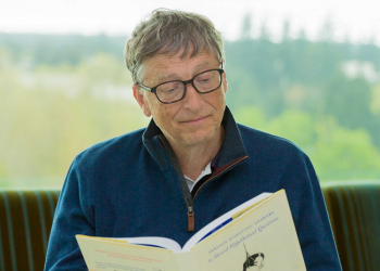 Bill Gates recomenda 13 livros e séries para ‘escapar’ de realidade da pandemia