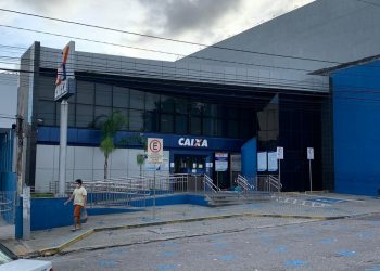 Agências da Caixa e do Banco do Brasil fecham após funcionários testarem positivo para coronavírus em Natal