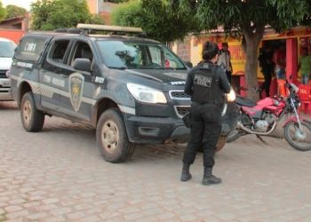 Polícia Civil prende suspeitos por homicídio e tráfico de drogas em Caraúbas