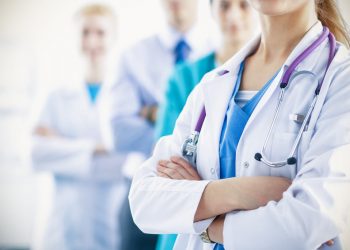 Covid-19: negada liminar para suspender procedimento de contratação emergencial de médicos pelo Estado