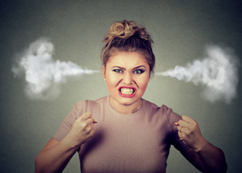 Enquanto mais de 10,5 milhões de brasileiros não conseguem… políticos com patrimônio milionário têm auxílio emergencial liberado pela Caixa