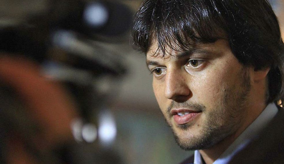 Bolsonaro recria Ministério das Comunicações e coloca deputado Fábio Faria como ministro