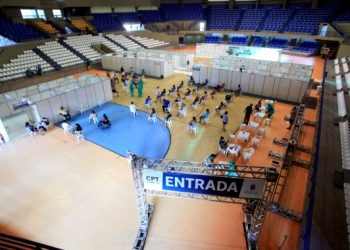 Prefeitura atende quase 250 pessoas no 1º dia do Centro de Enfrentamento para Covid-19