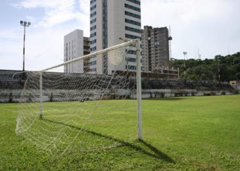 Disputa entre Estado e FNF dificulta conserto do JL