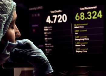 Entenda como é feita média móvel de casos de covid-19