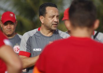 América: Kobayashi comanda treinamento coletivo e artilheiro acredita em bom jogo na segunda (7)