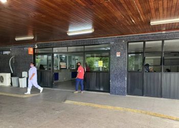 Raio-x do maior hospital público do RN quebra e pacientes precisam ser transferidos para atendimento