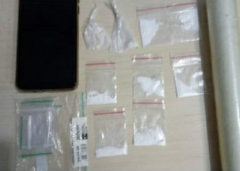 PM prende suspeito de tráfico de drogas em Felipe Camarão