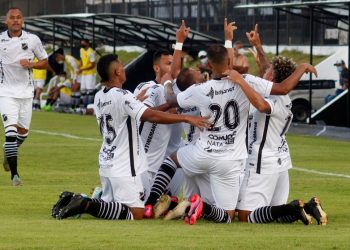 ABC vence o Potiguar e segue na liderança do grupo