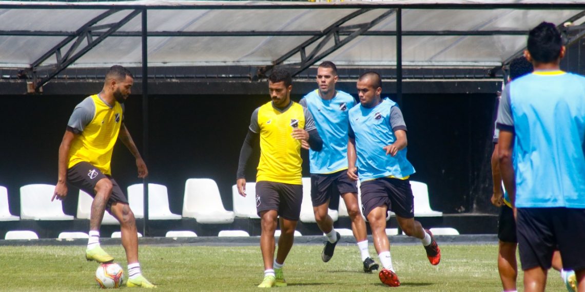 ABC finaliza preparação para encarar o Jaciobá/AL