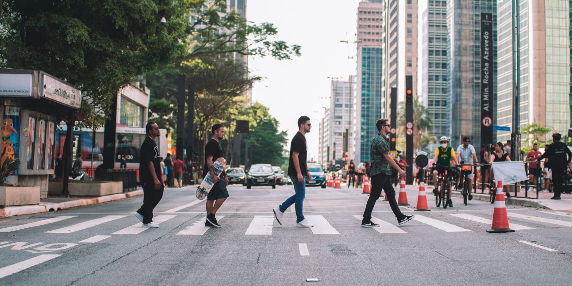 Banda D’Maori lança bastidores da estreia autoral