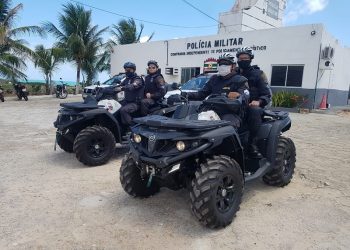 Polícia Militar apreende drogas na orla da praia de Ponta Negra