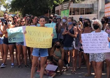 Após caso de estupro, moradores de Pipa protestam por mais segurança na comunidade