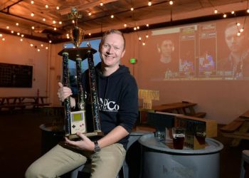 Jonas Neubauer, heptacampeão de Tetris, morreu aos 39 anos