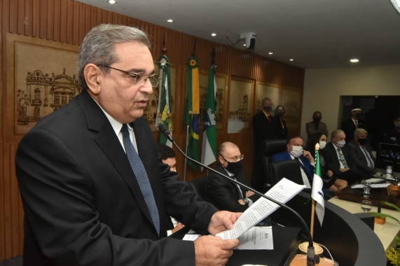 Natal: Álvaro Dias é empossado prefeito