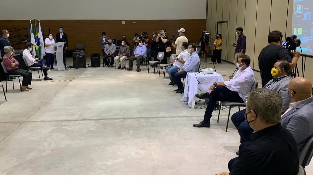 Governo e prefeituras discutem imunização contra Covid-19 no RN