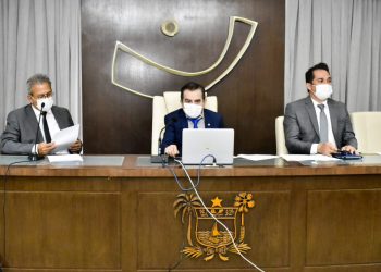 Projeto aprovado na CCJ estabelece multa para quem fraudar ordem de vacinação