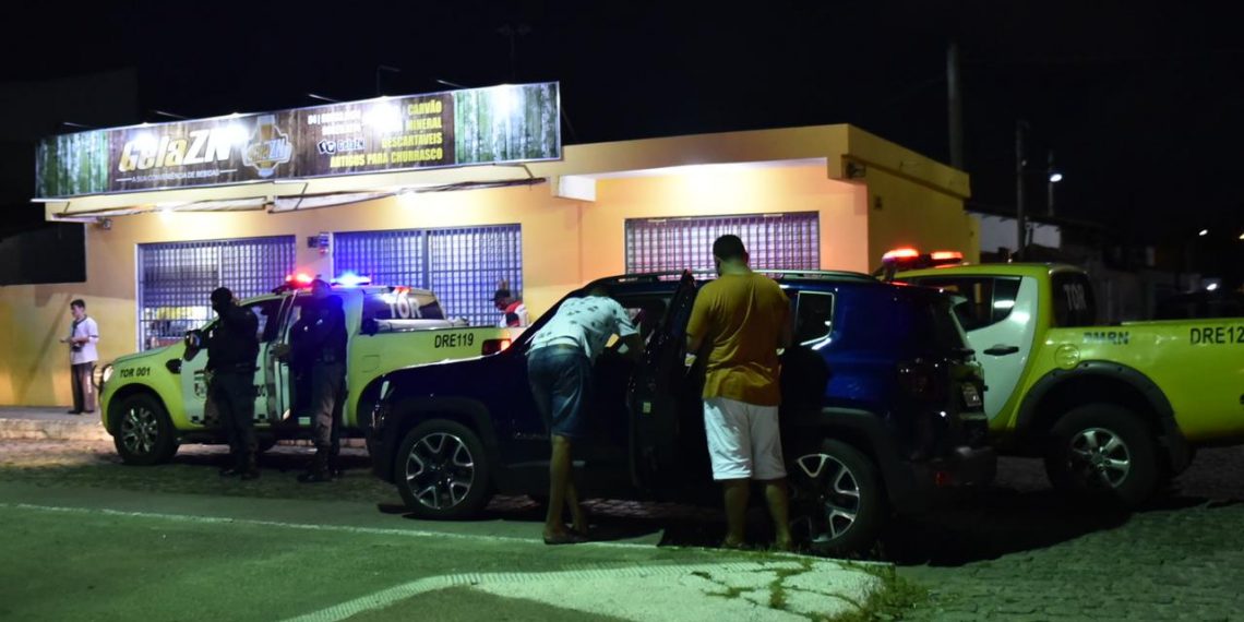 Operação Pacto Pela Vida faz fiscalização para cumprimento de toque de recolher