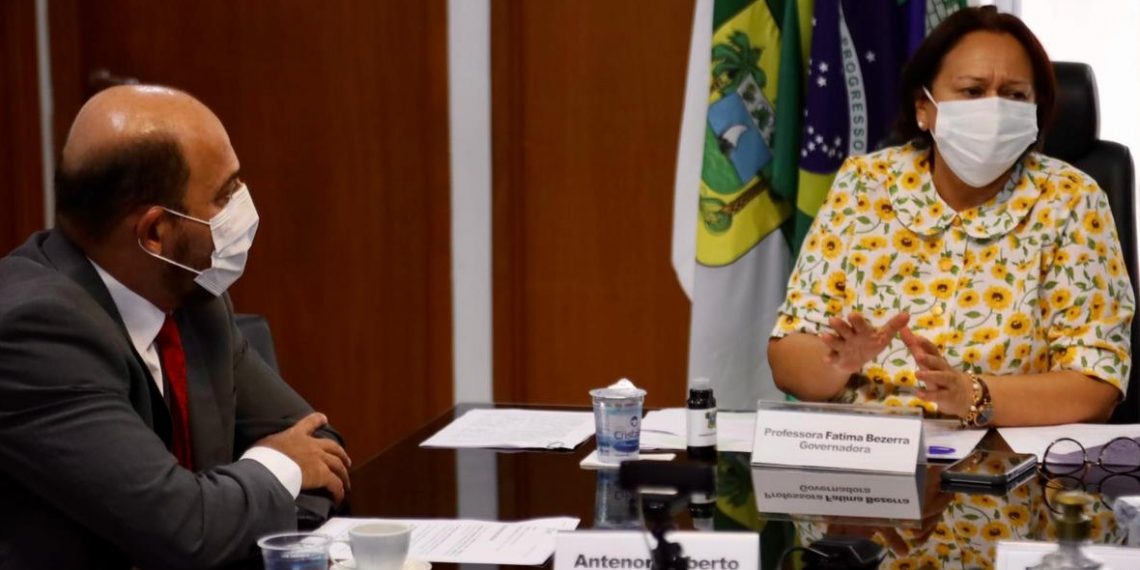 Governo do RN lança programa de concessão gratuita de CNH