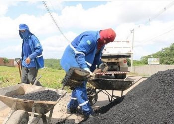 Parnamirim: manutenção asfáltica segue por todo município