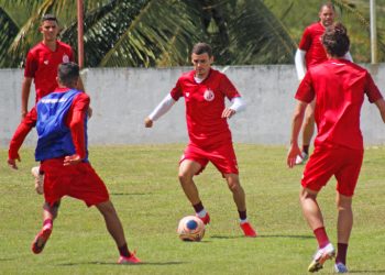 América realiza último treinamento e embarcar para decisão em Mossoró