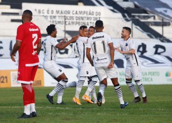 Em jogo conturbado o ABC vence o América no Frasqueirão